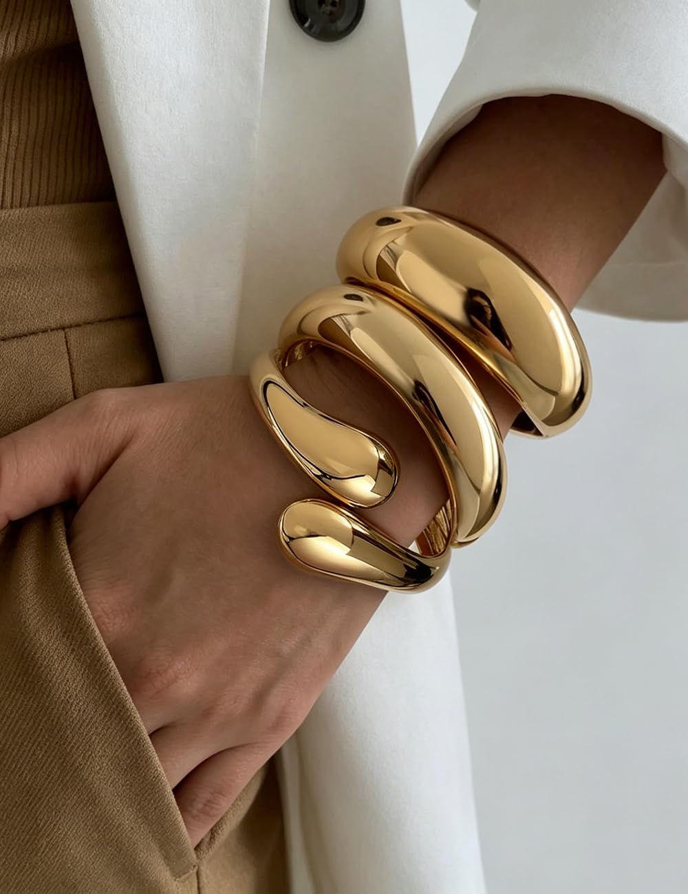 Chunky Gold Bangle Bracelets for Women, Dainty 14k Gold Plated Big Stackable Bangles Set, Trendy Statement Cuff Bracelet Stack Fashion Jewelry Gifts